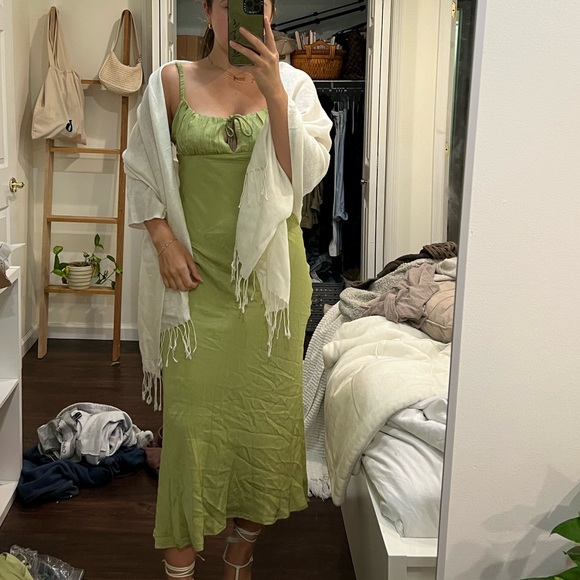 Princess Polly green midi dress - Picture 2 of 2